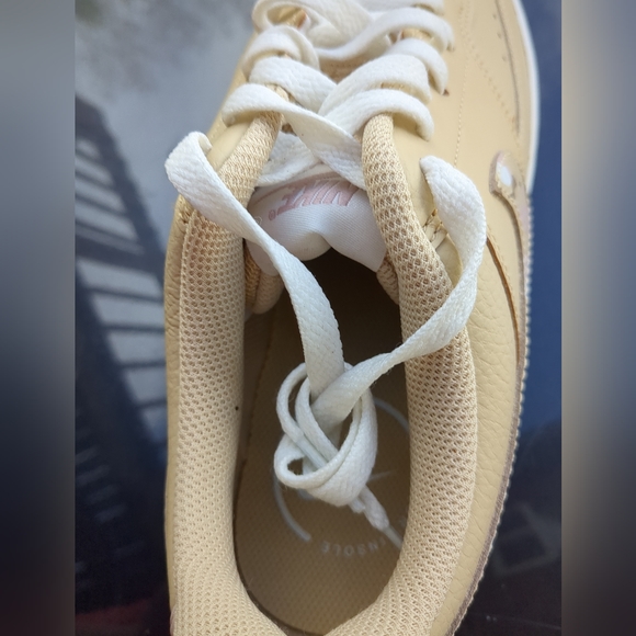 Nike Low Top Pink Camo Shoes (Nike Court Vision) - Picture 2 of 4